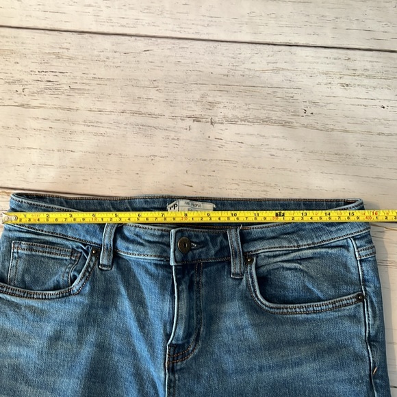 Free People jeans - Picture 3 of 9
